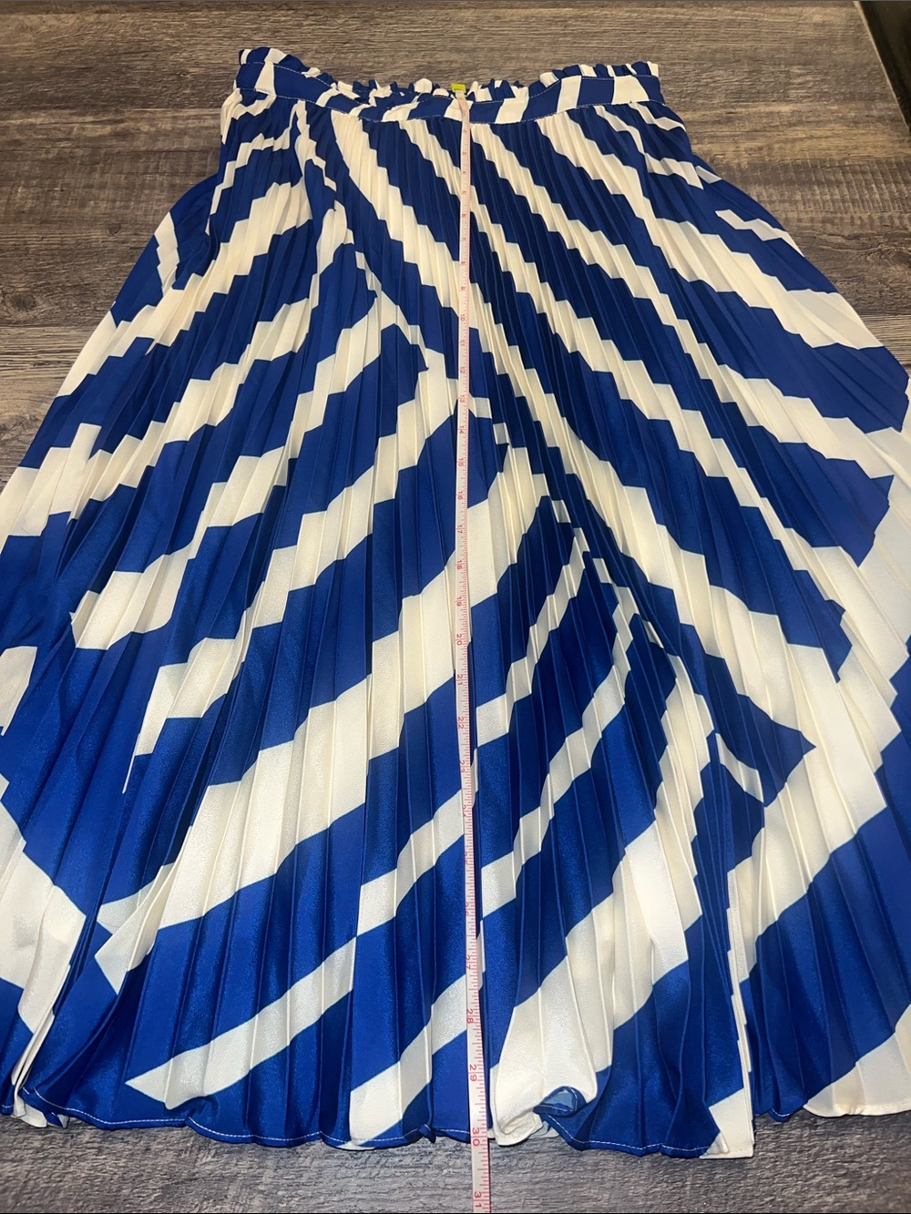 Anthropologie Blue White Pleated Chevron Midi Skirt M - Picture 4 of 7